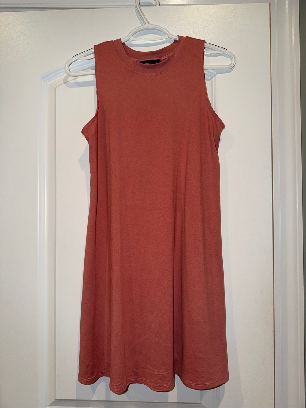 Amy Byer Dusty Rose Crewneck Sleeveless Top